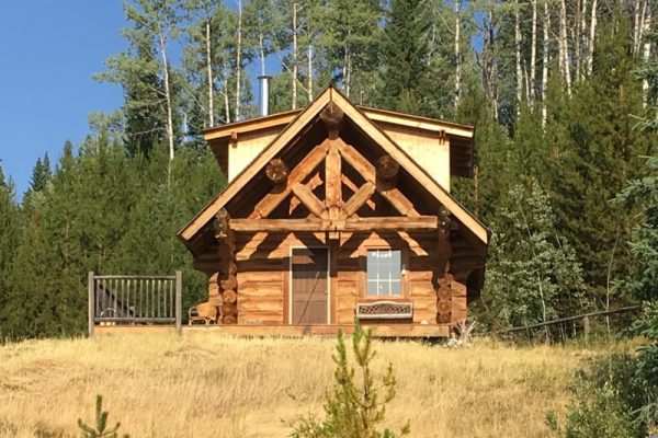 log-cabin-2022-front