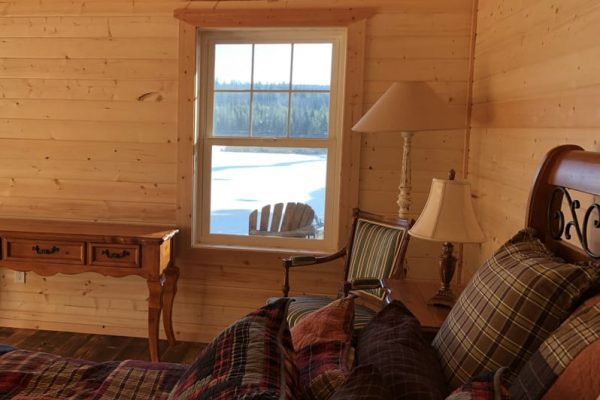 loon-cabin-2022-bedroom-window